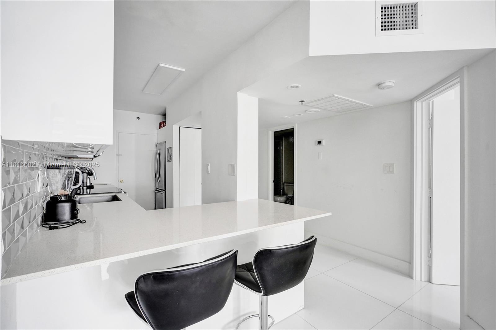 100 Lincoln Rd #927, Miami Beach, Florida image 12