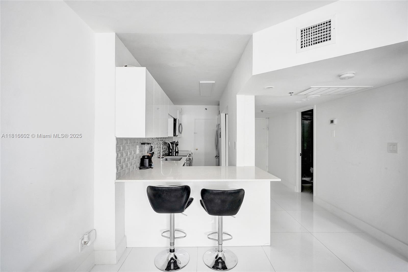 100 Lincoln Rd #927, Miami Beach, Florida image 13