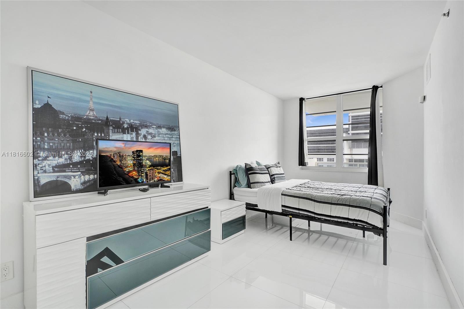 100 Lincoln Rd #927, Miami Beach, Florida image 18