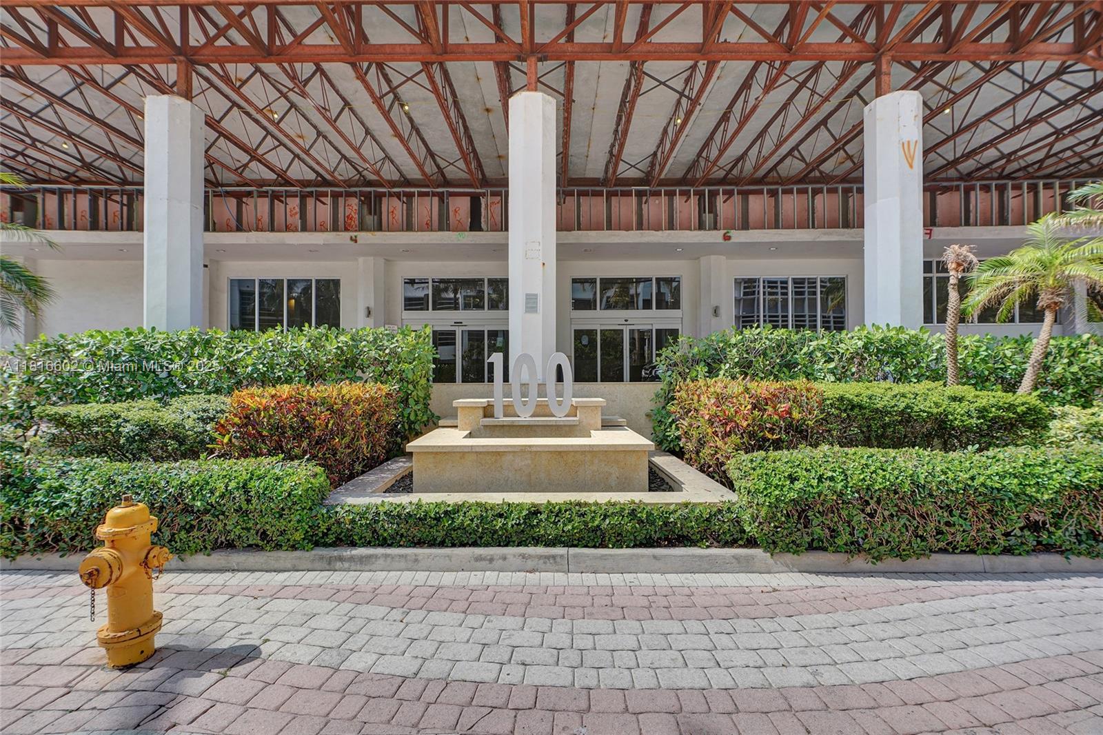 100 Lincoln Rd #927, Miami Beach, Florida image 2