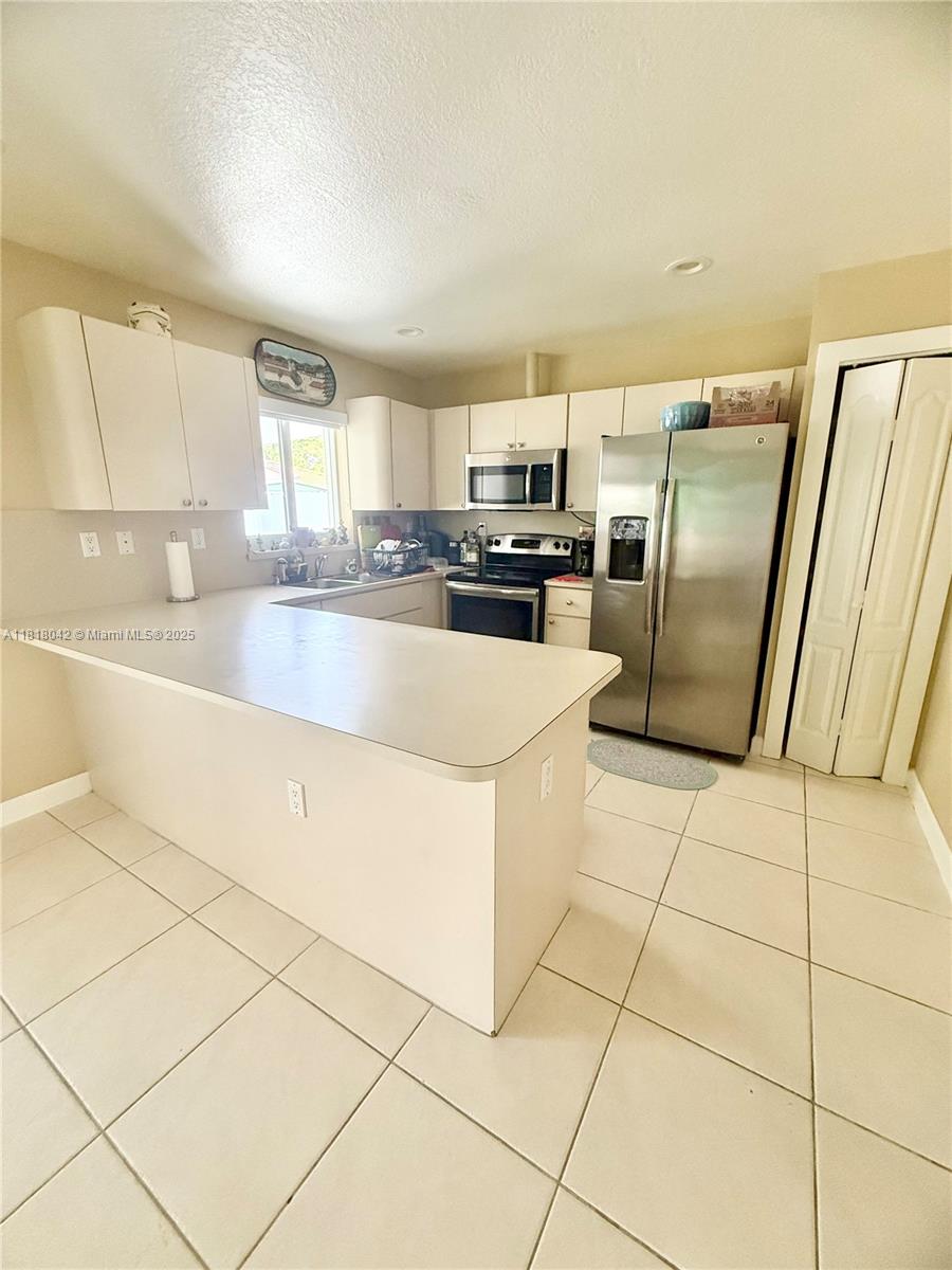 13267 SW 277th Ter, Homestead, Florida image 9