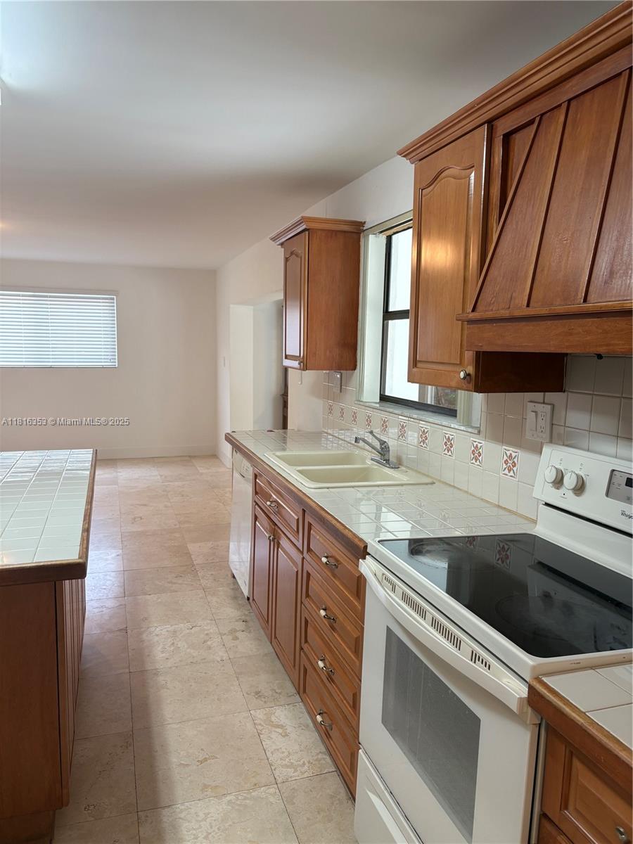 2430 SW 99th Ave, Miami, Florida image 8