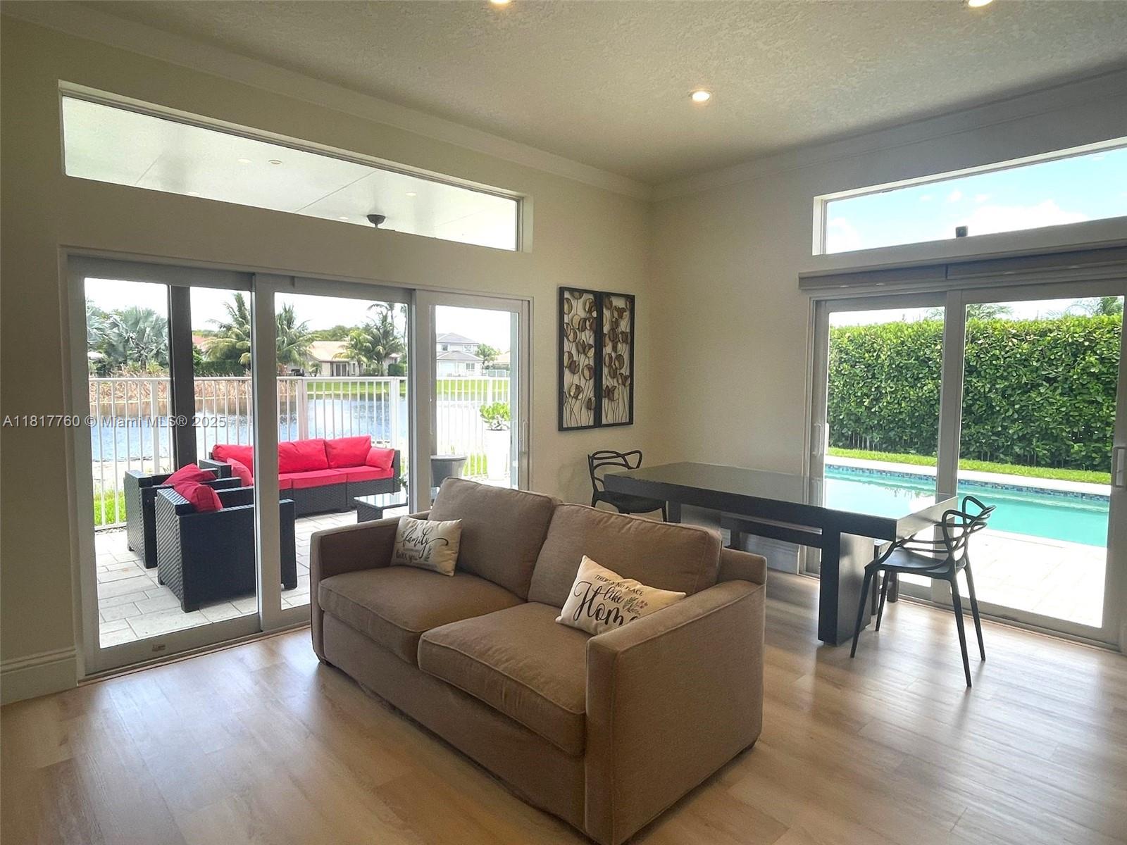 4221 Laurel Ridge Cir, Weston, Florida image 17