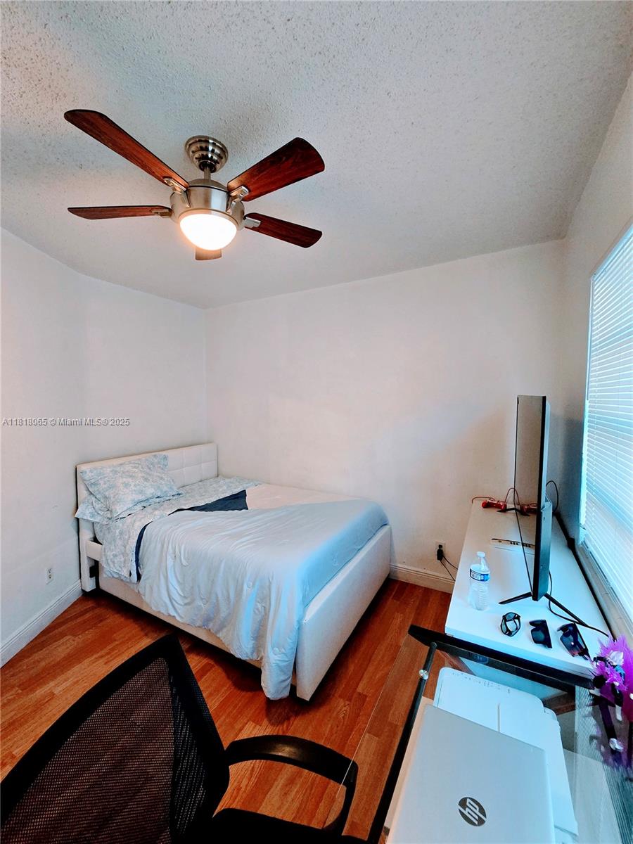 6220 SW 26th St, Miramar, Florida image 23