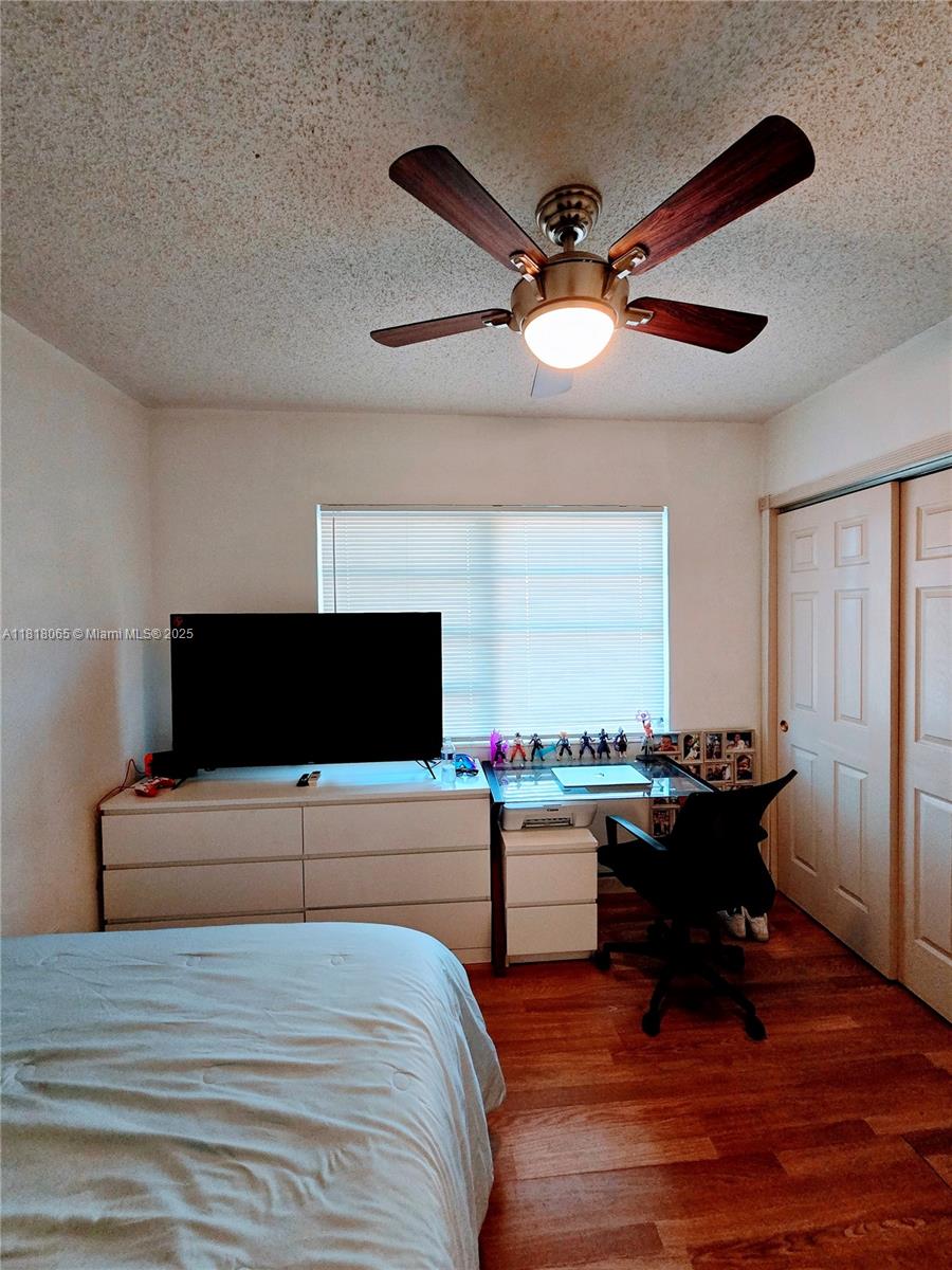 6220 SW 26th St, Miramar, Florida image 24