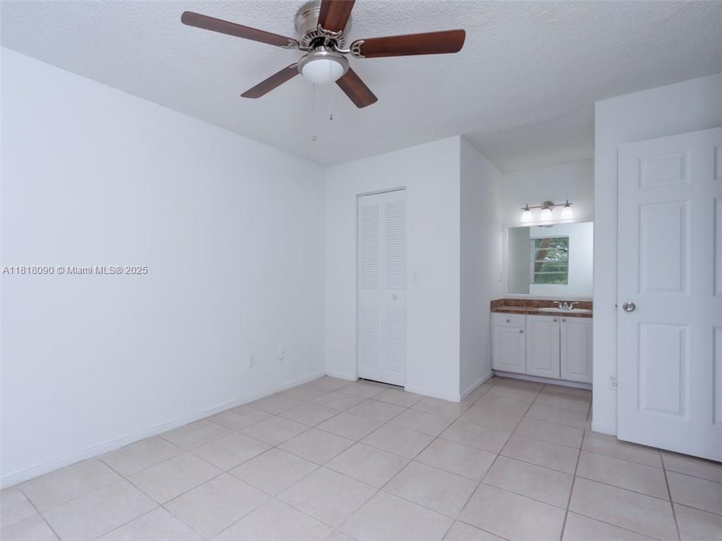 4000 NE 170th St #108, North Miami Beach, Florida image 11