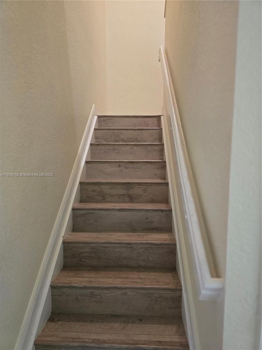 146 SW 7th Ct, Pompano Beach, Florida image 15