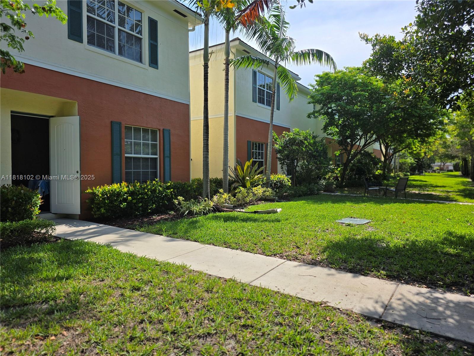 146 SW 7th Ct, Pompano Beach, Florida image 4