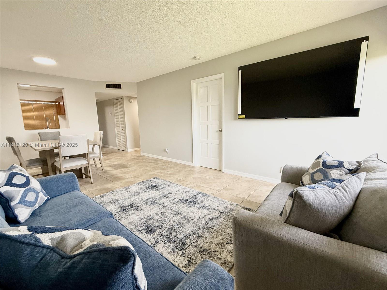 8550 N Sherman Cir #507, Miramar, Florida image 2