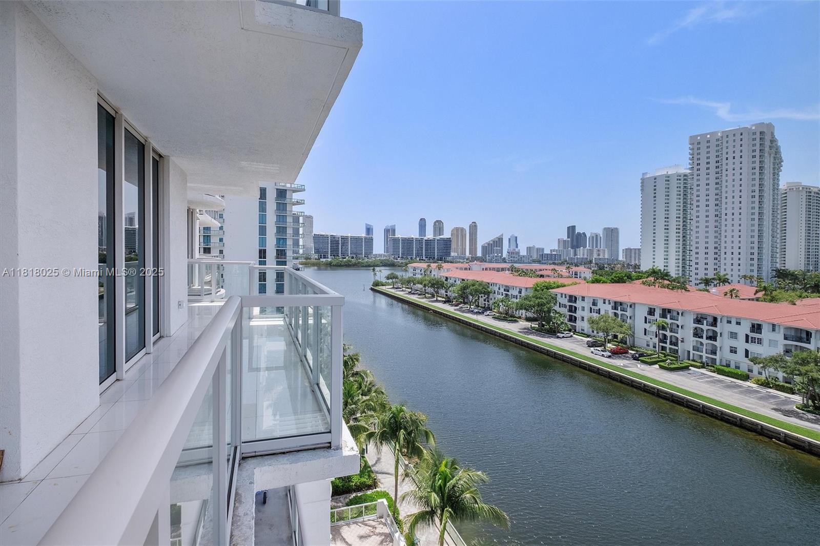 3030 NE 188th St #609, Aventura, Florida image 3