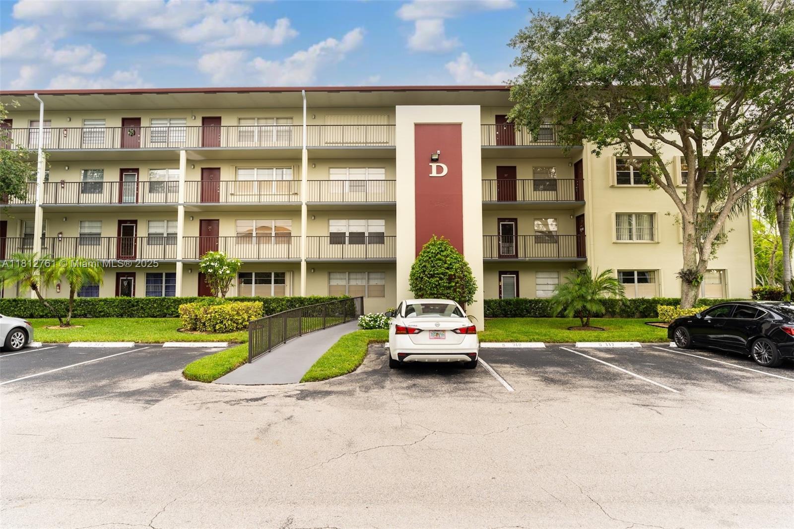 13255 SW 7th Ct #303D, Pembroke Pines, Florida image 29