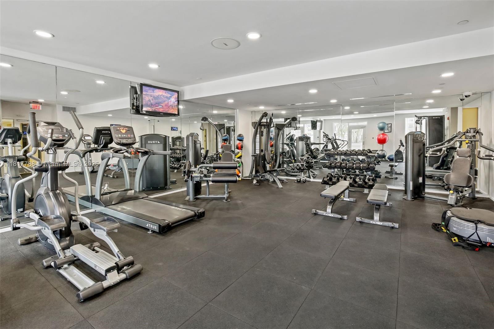 10 Aragon Ave #919, Coral Gables, Florida image 30