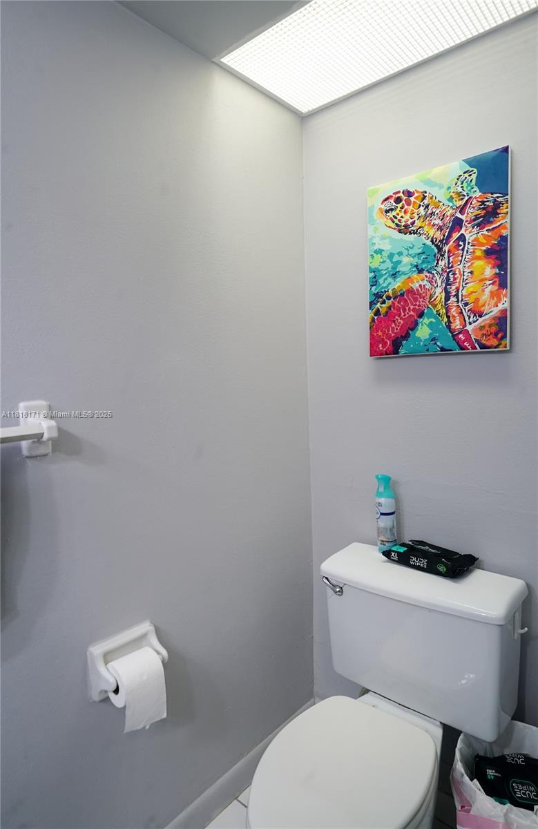 670 Tennis Club Dr #307, Fort Lauderdale, Florida image 23