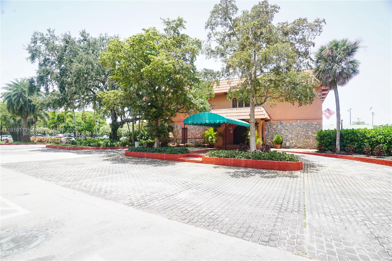 670 Tennis Club Dr #307, Fort Lauderdale, Florida image 27