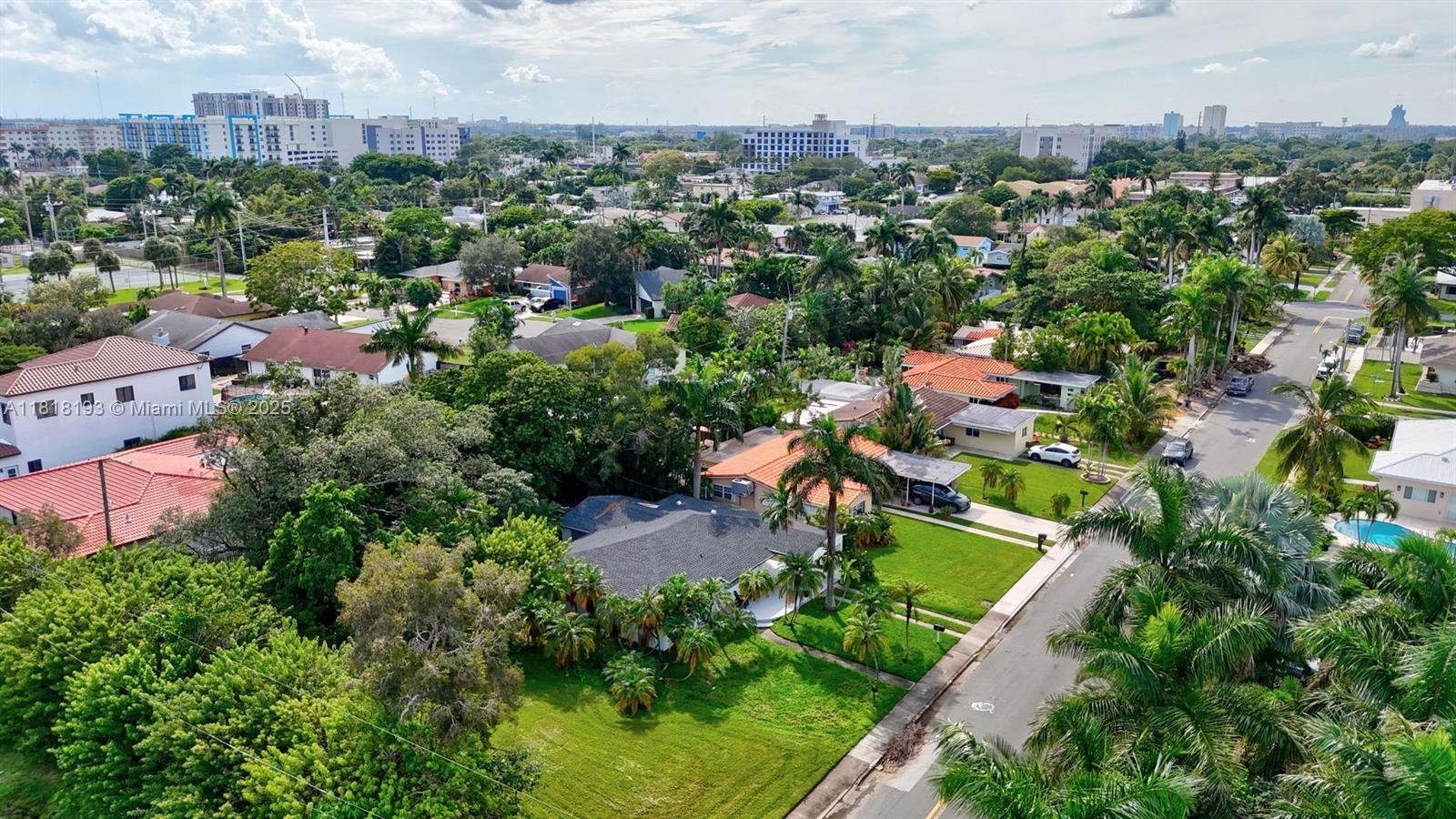 230 NE 2nd Pl, Dania Beach, Florida image 15