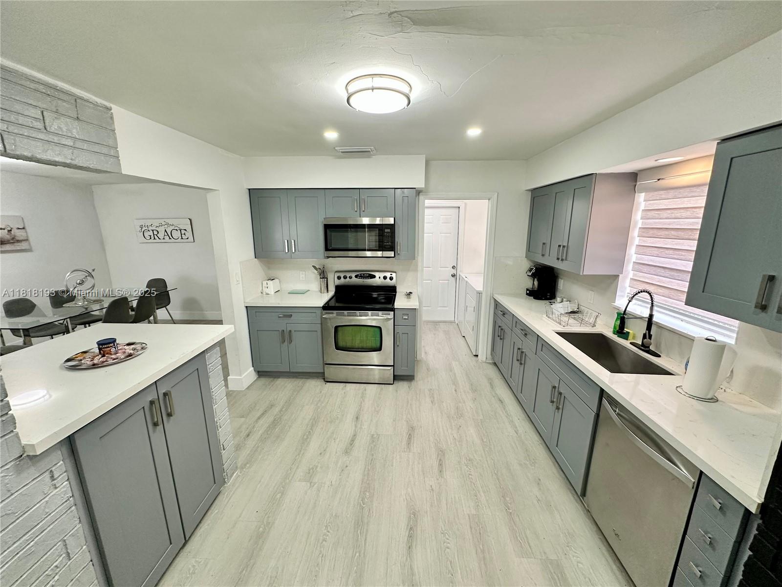 230 NE 2nd Pl, Dania Beach, Florida image 26