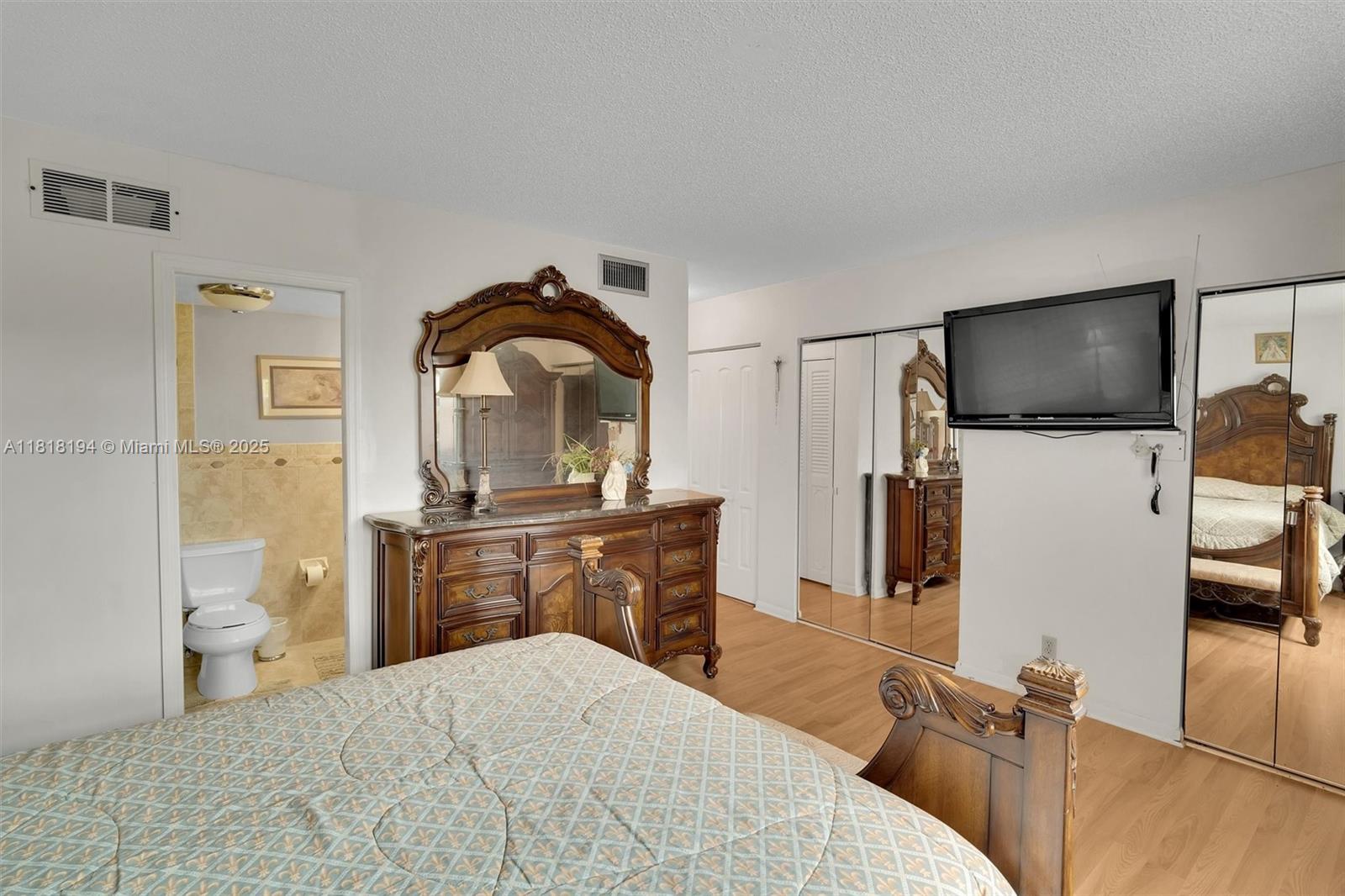 424 SE 10th St #402, Dania Beach, Florida image 15