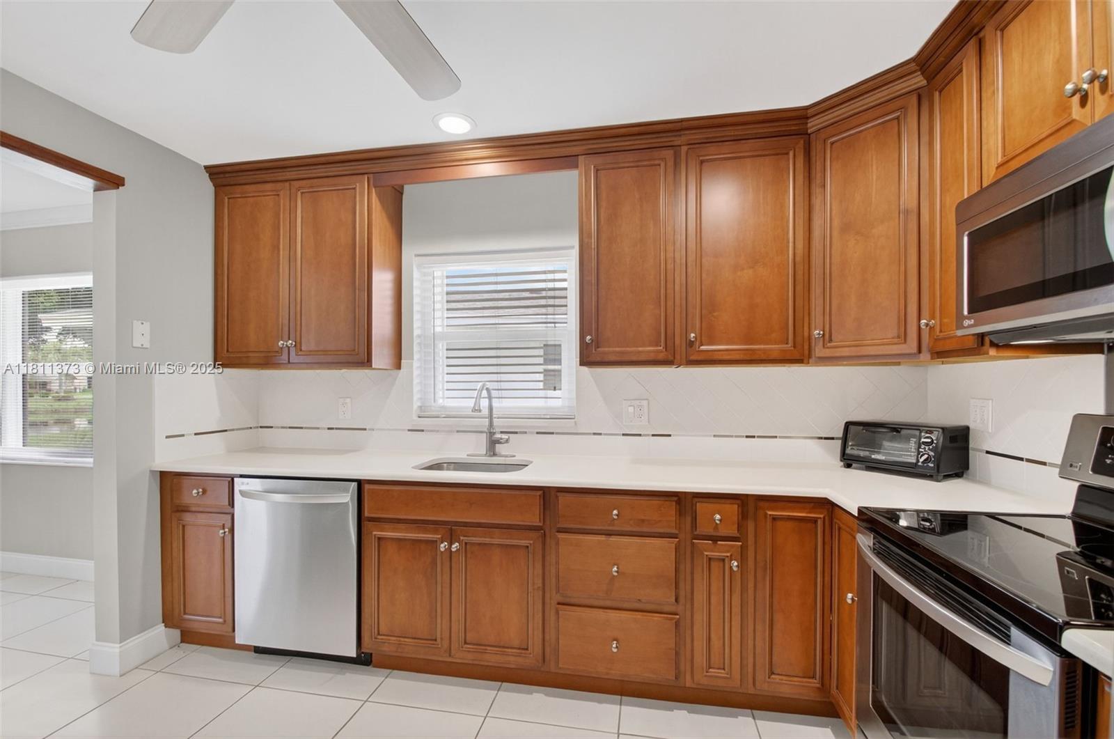 3810 Rowena Cir, West Palm Beach, Florida image 14