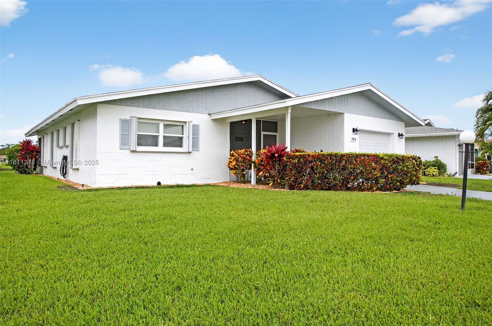 3810 Rowena Cir, West Palm Beach, Florida image 3