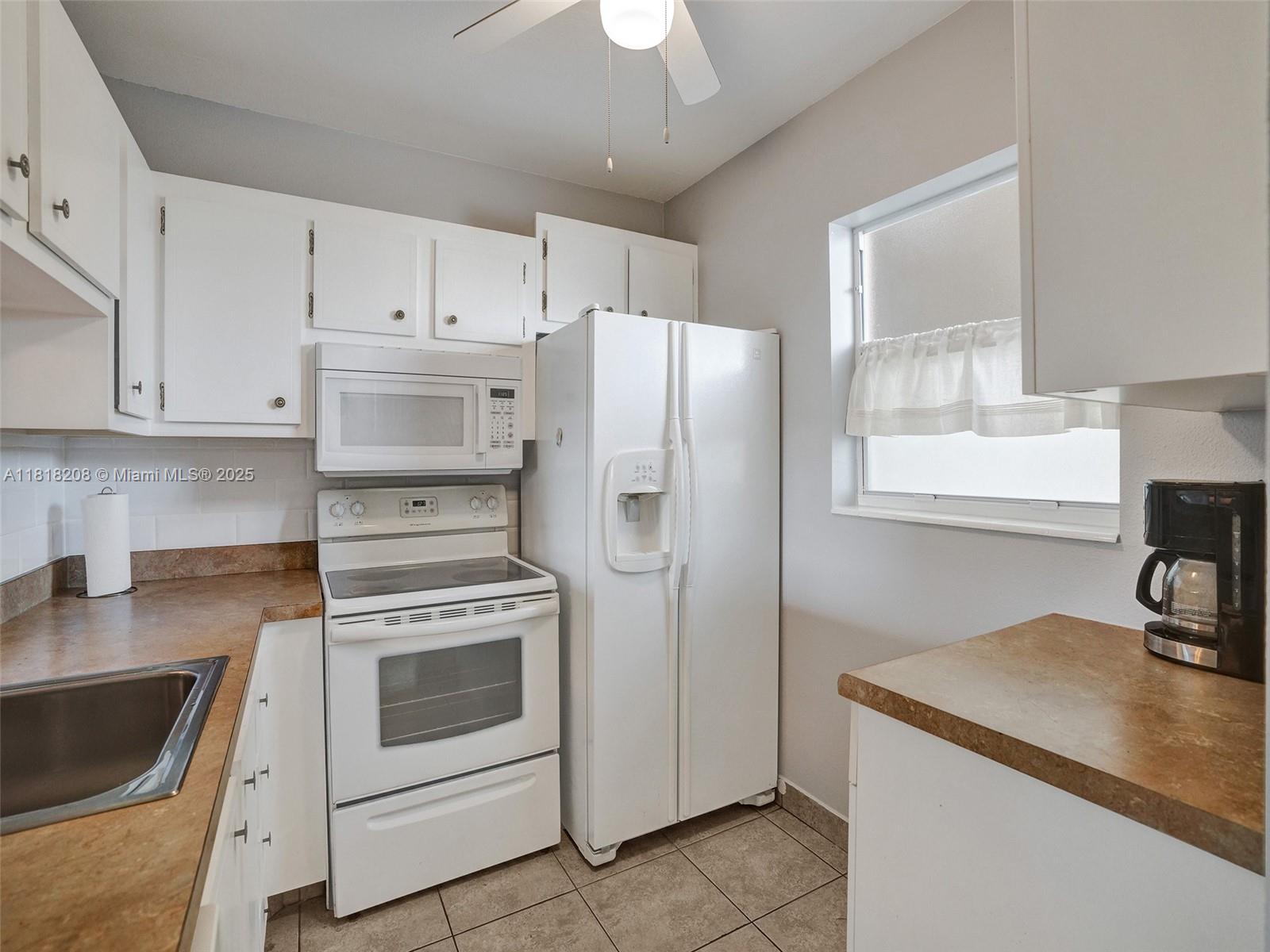 3506 NW 49th Ave #508, Lauderdale Lakes, Florida image 7