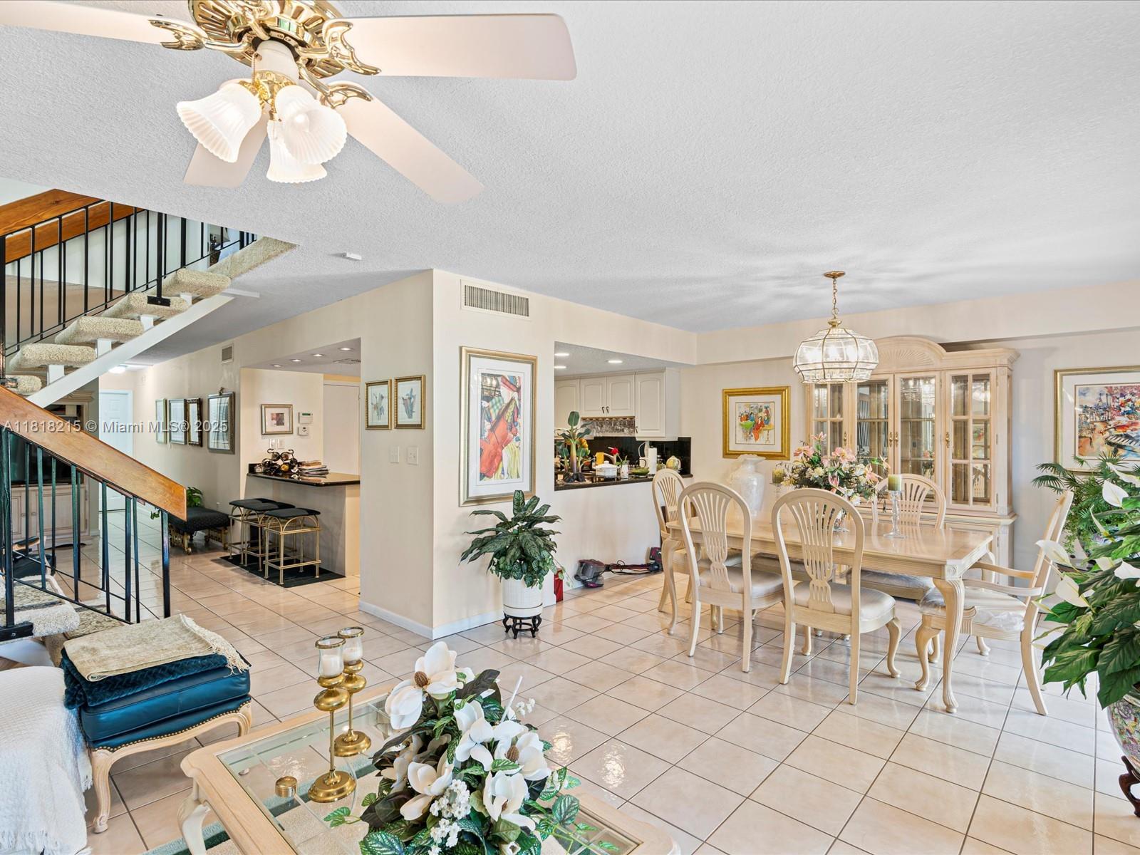 9530 Alcazar Ln, Davie, Florida image 7