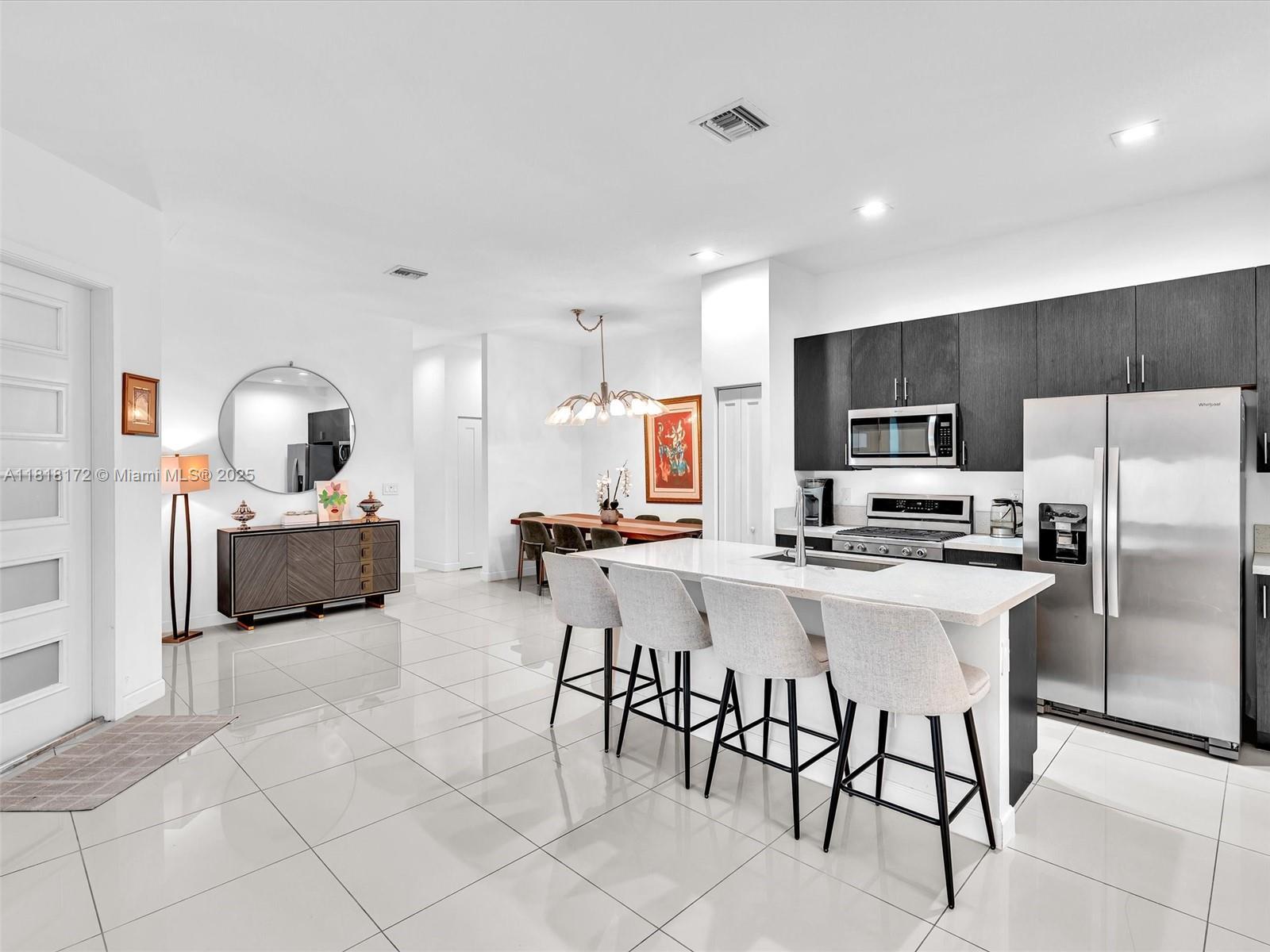4936 Whispering Way, Dania Beach, Florida image 15