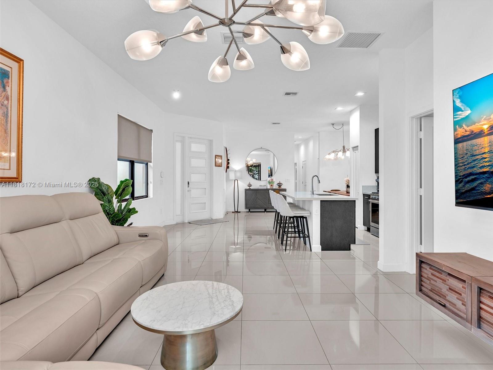 4936 Whispering Way, Dania Beach, Florida image 27