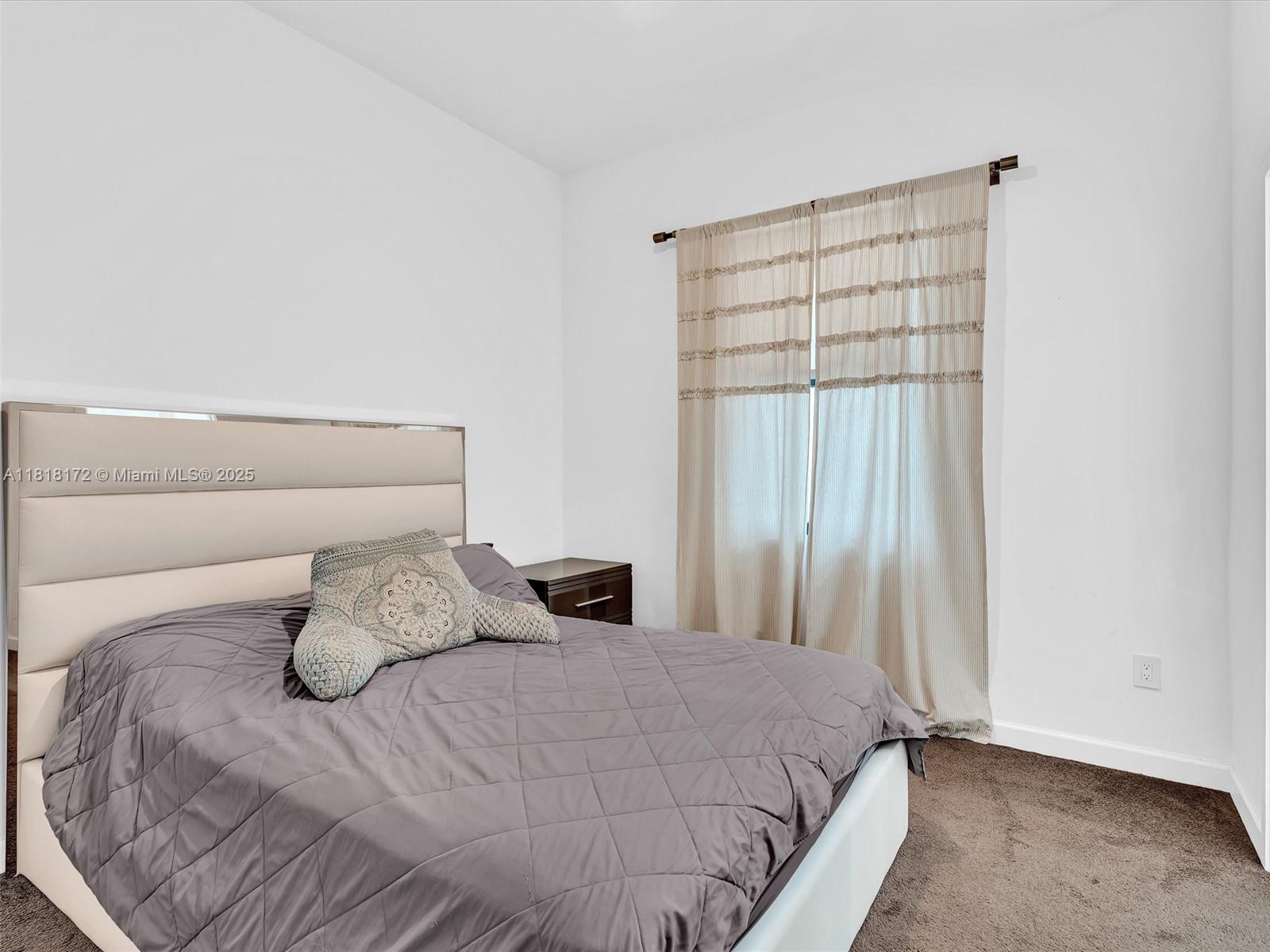 4936 Whispering Way, Dania Beach, Florida image 33