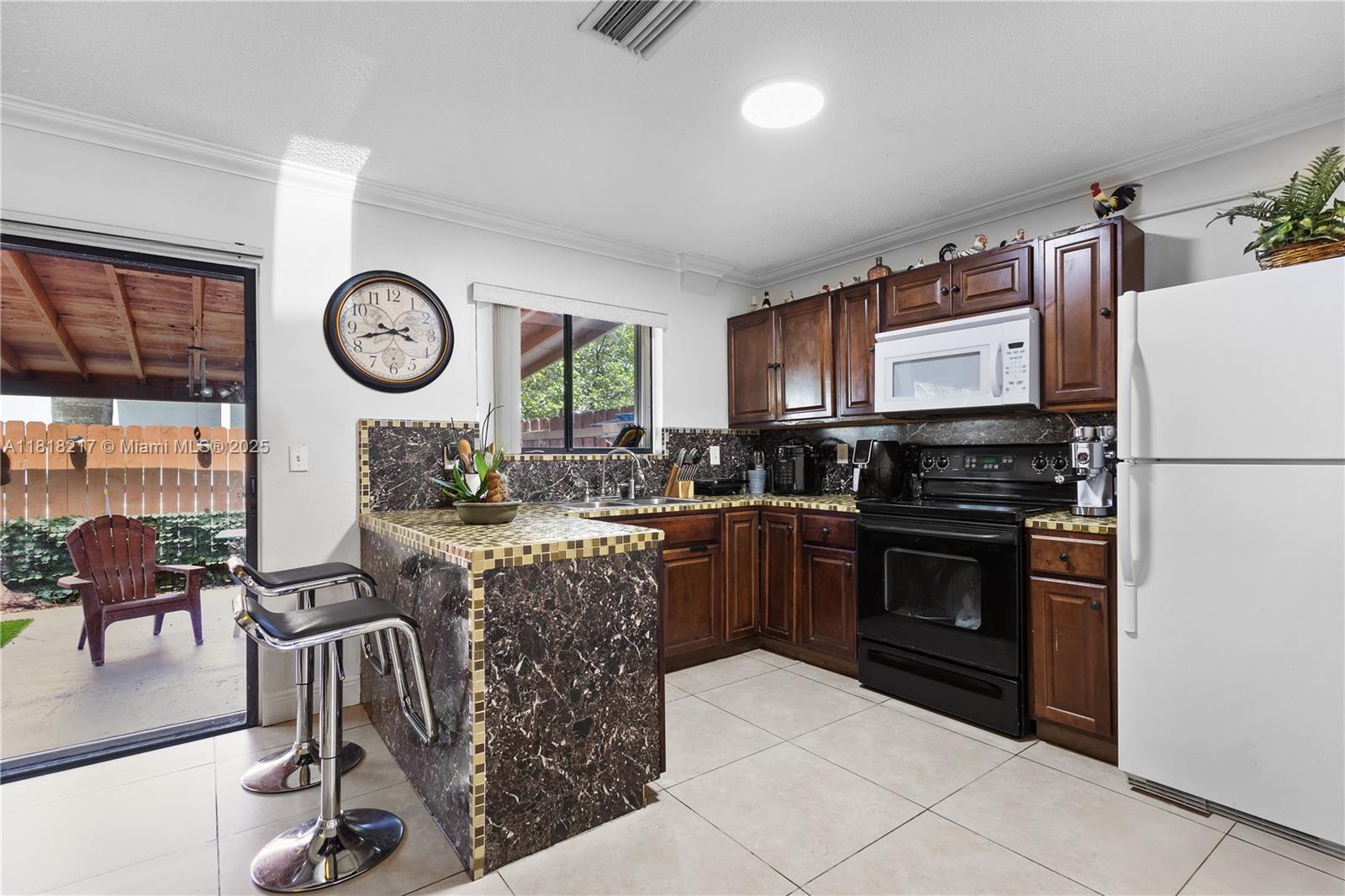 Property photo # 9