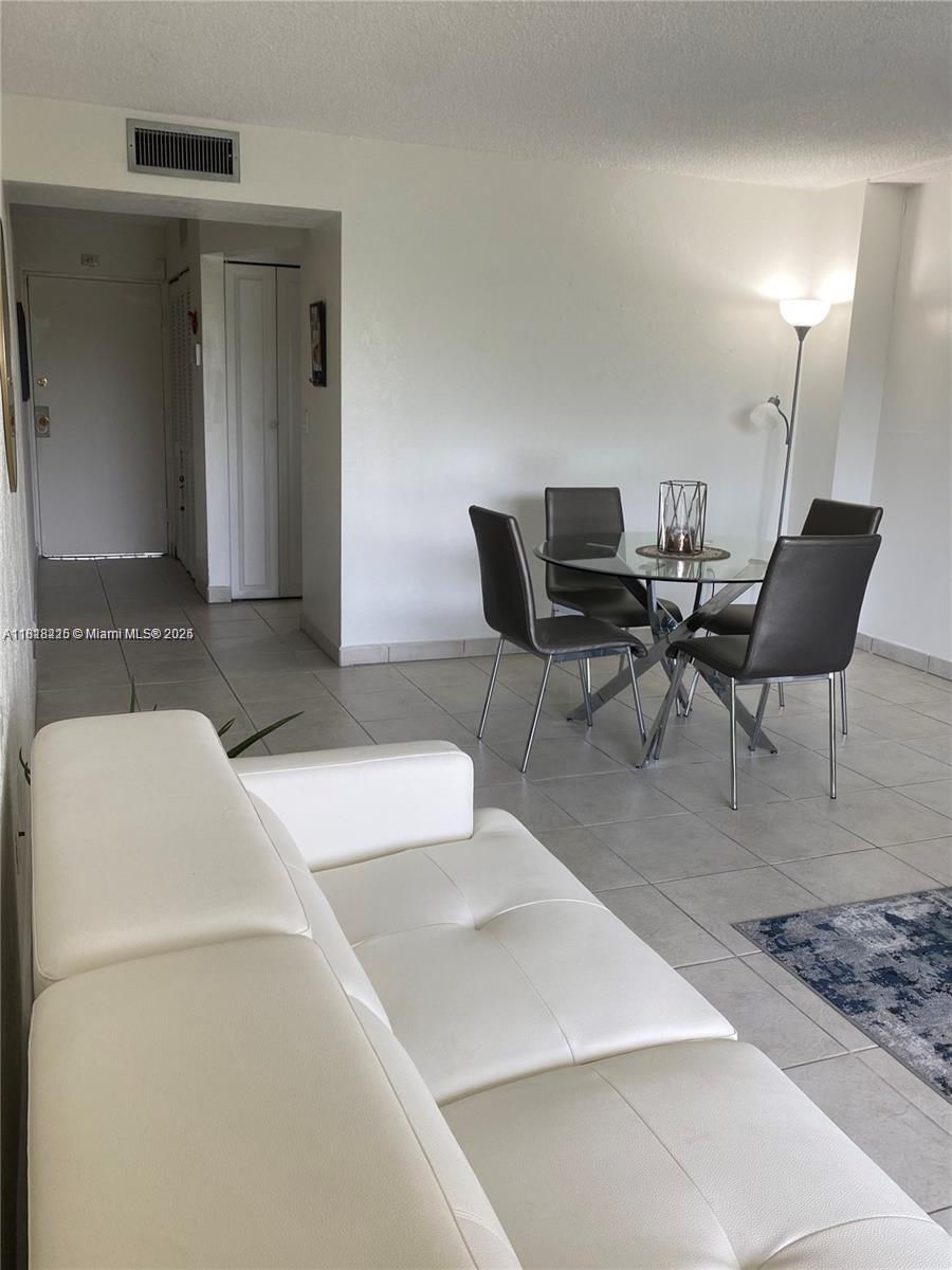 3195 Foxcroft Rd #F311, Miramar, Florida image 2