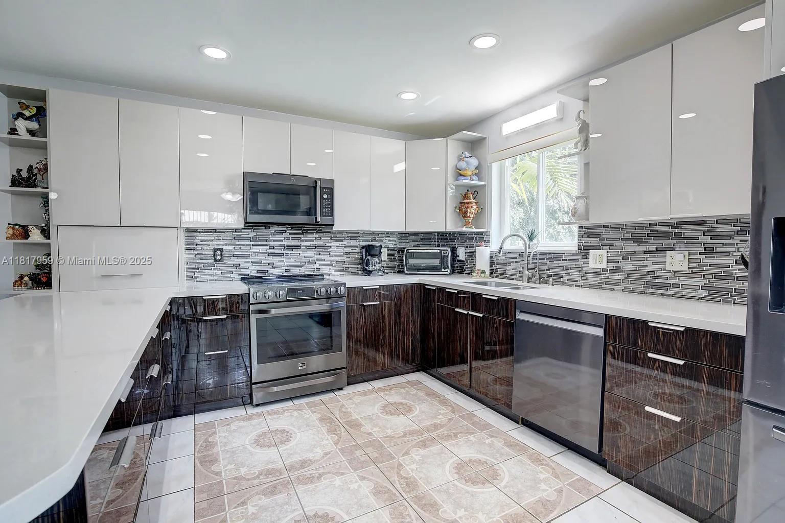 Property photo # 8