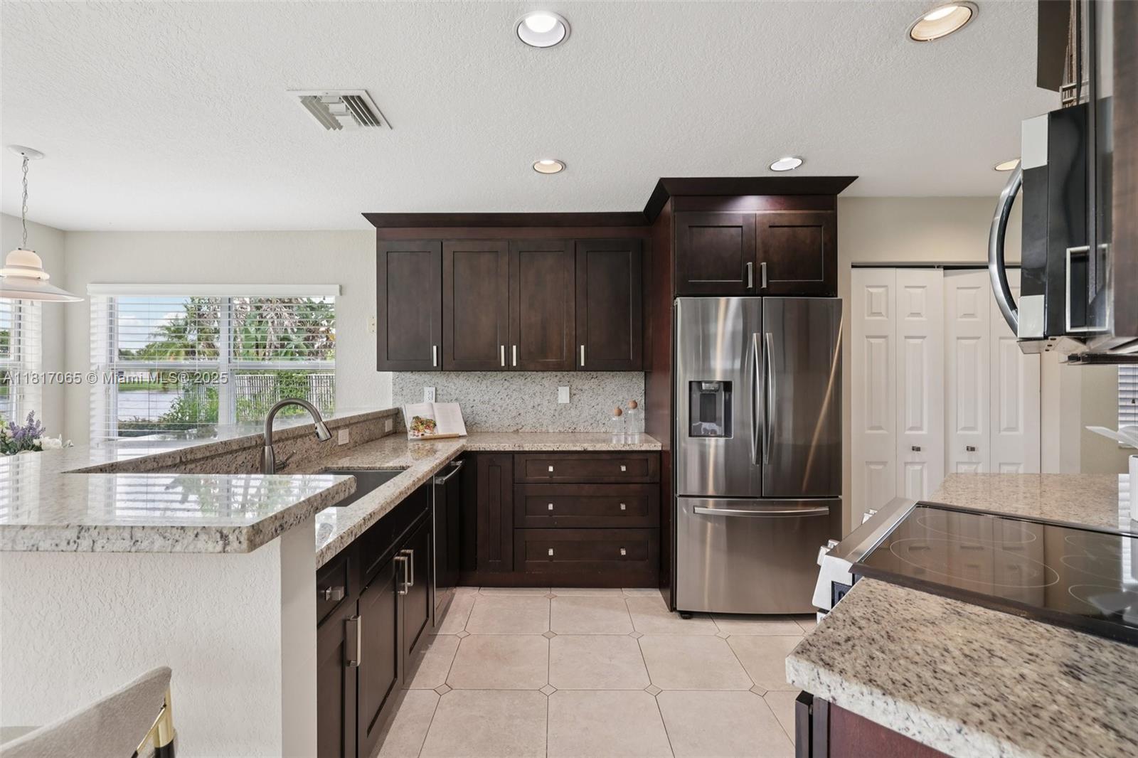 16710 NW 12th St, Pembroke Pines, Florida image 28