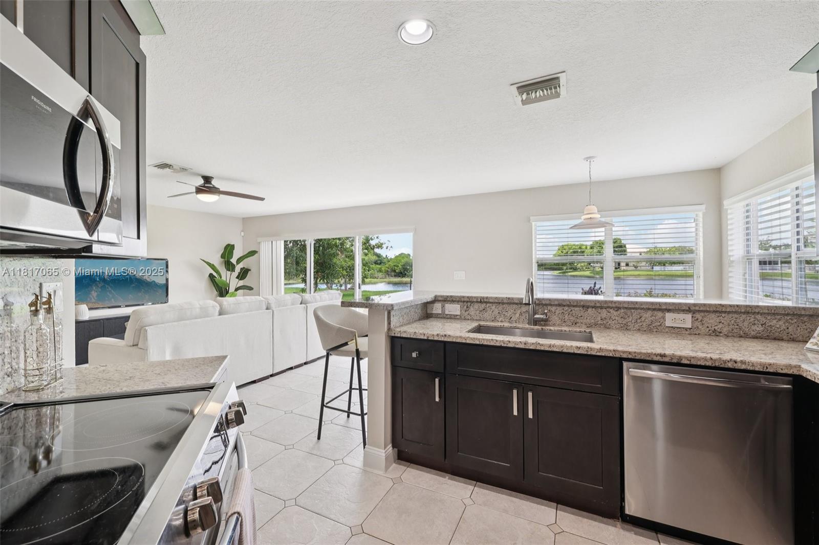 16710 NW 12th St, Pembroke Pines, Florida image 30