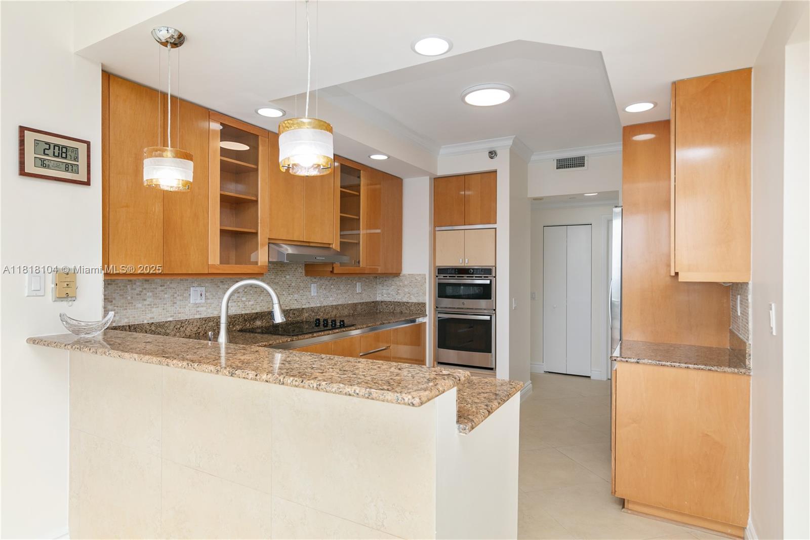 21150 Point Place #LPH 2902, Aventura, Florida image 16