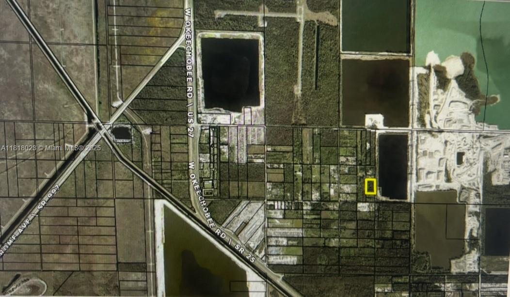 12900 NW 182 Street, Hialeah, Florida image 35