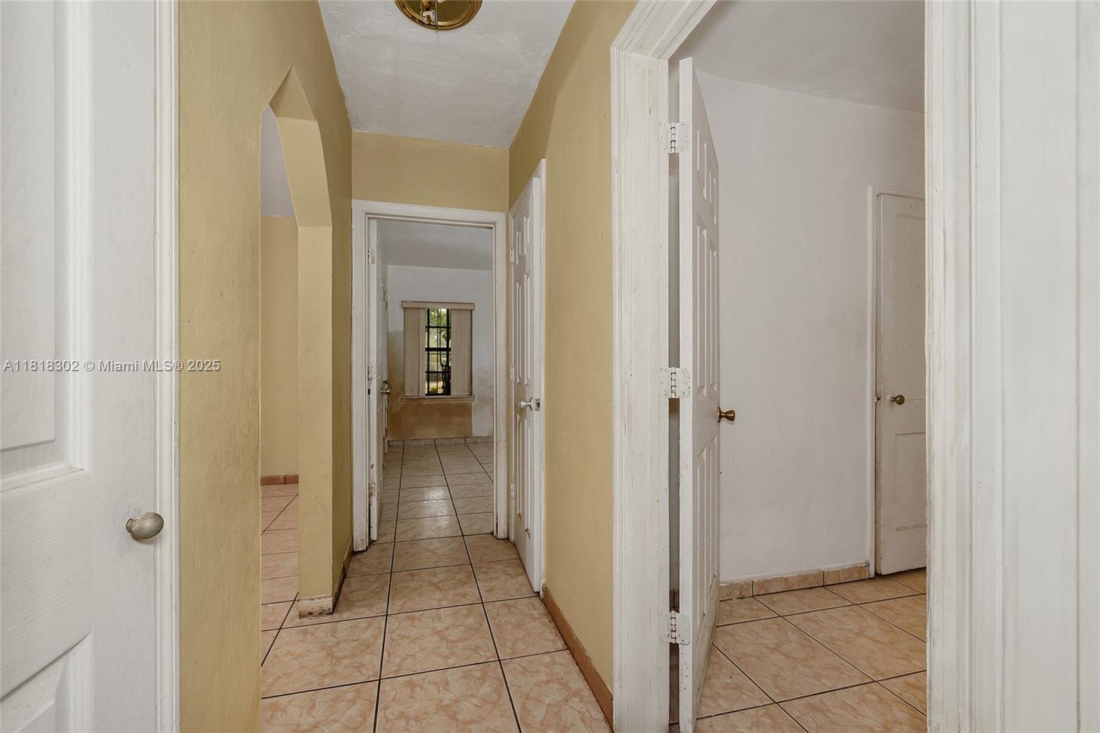 420 NE 135th St, North Miami, Florida image 15