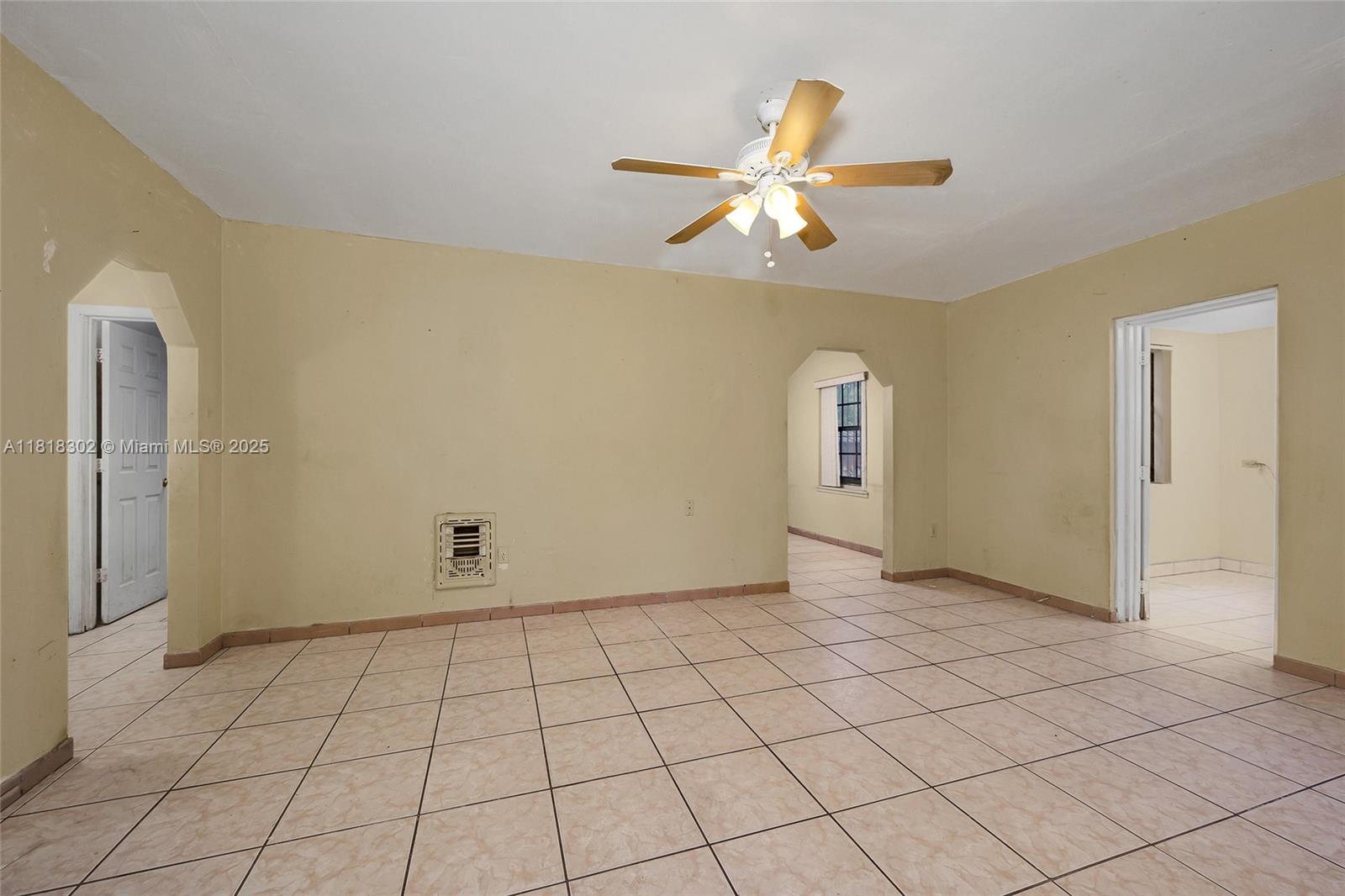 420 NE 135th St, North Miami, Florida image 5