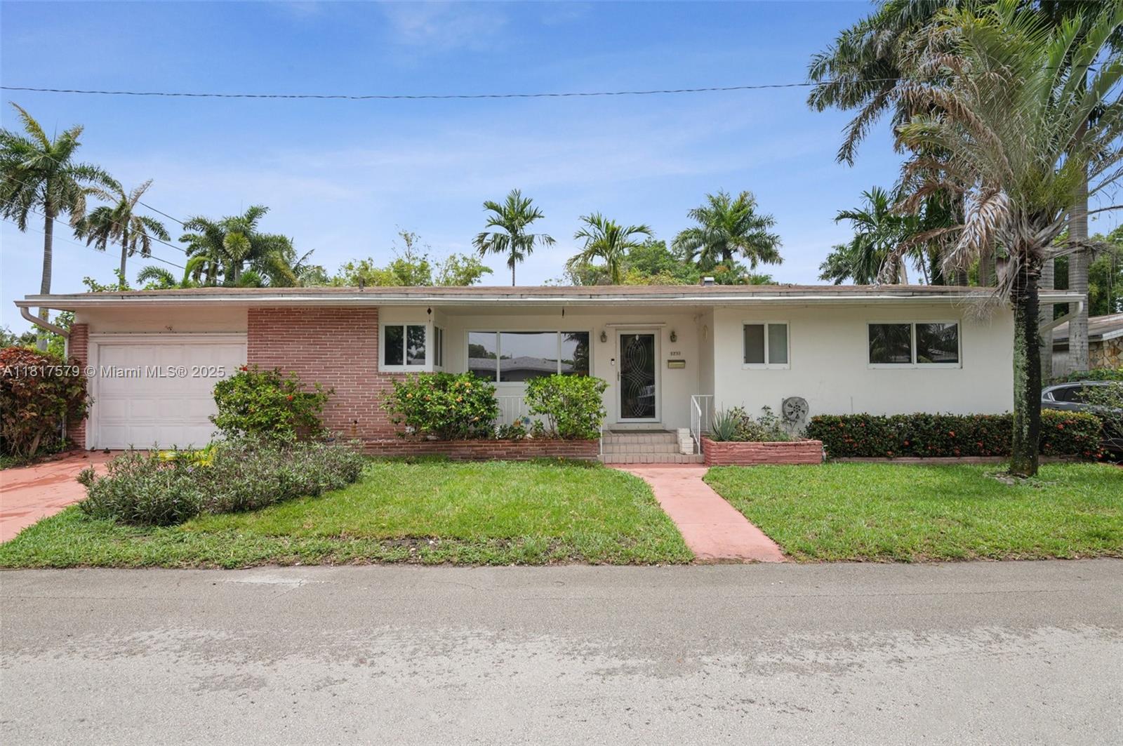 1231 N 15th Ct, Hollywood, Florida image 1