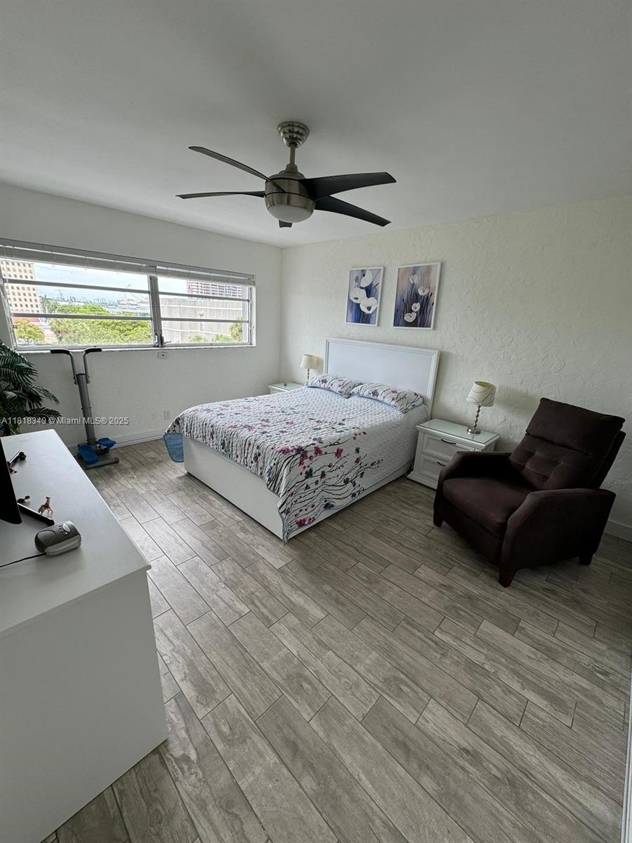 180 NE 12th Ave #17E, Hallandale Beach, Florida image 11