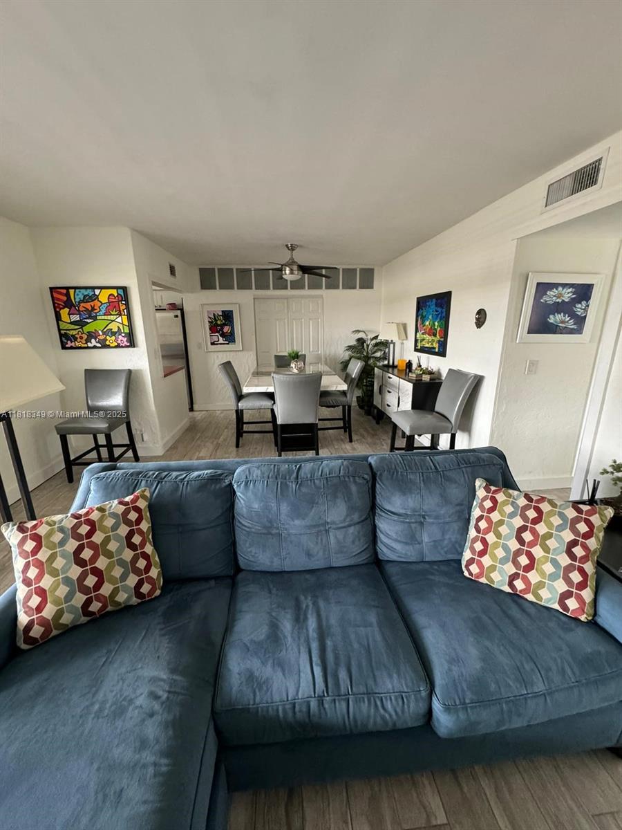 180 NE 12th Ave #17E, Hallandale Beach, Florida image 13