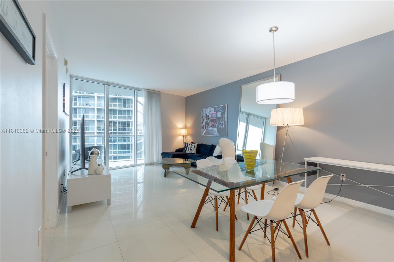 Condo for Sale in Miami, FL
