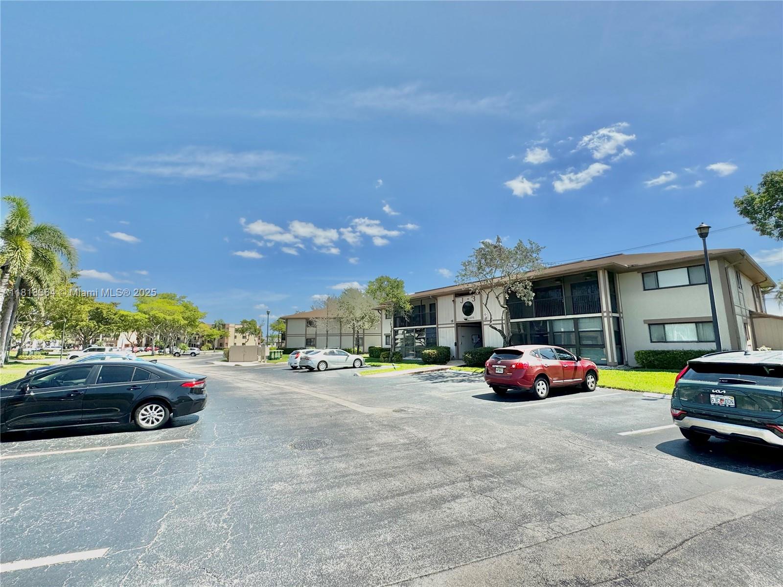 10715 W Clairmont Cir #212, Tamarac, Florida image 43