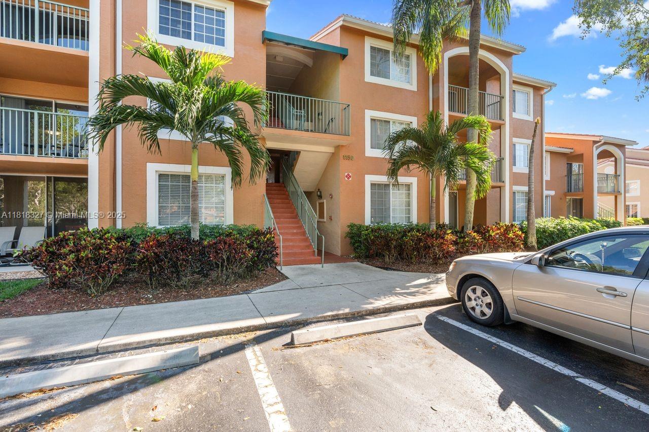 1150 Wildwood Lakes Blvd #203, Naples, Florida image 1