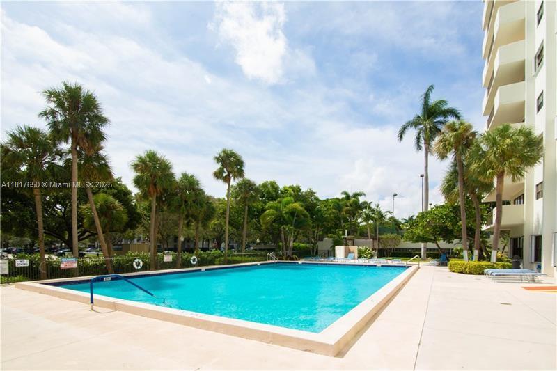 3200 Port Royale Dr N #1012, Fort Lauderdale, Florida image 40