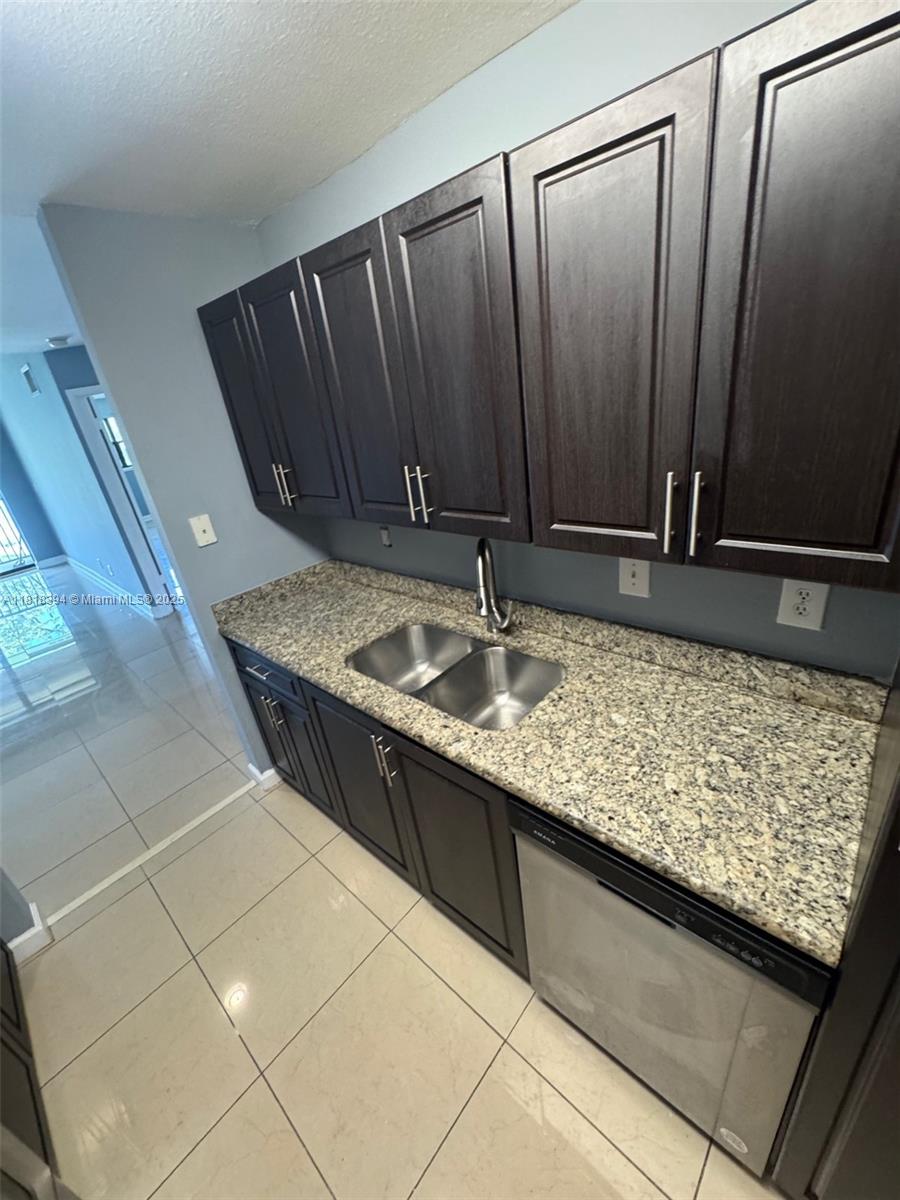 8787 NW 39th St #8787, Sunrise, Florida image 4
