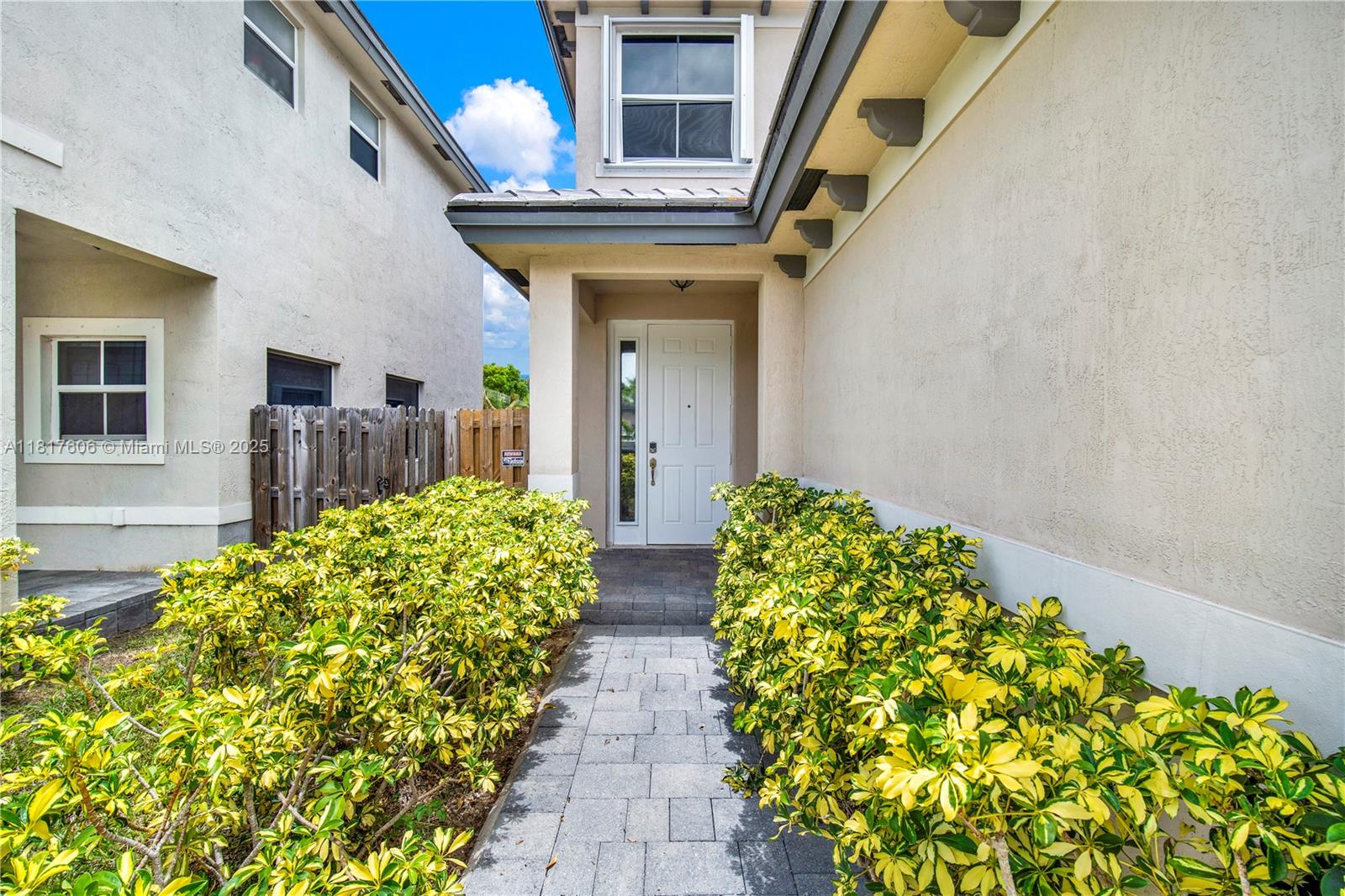 Homes for sale in Homestead, FL | 279 Se 31St Ter, Homestead, FL 33033 | MLS# A11817606