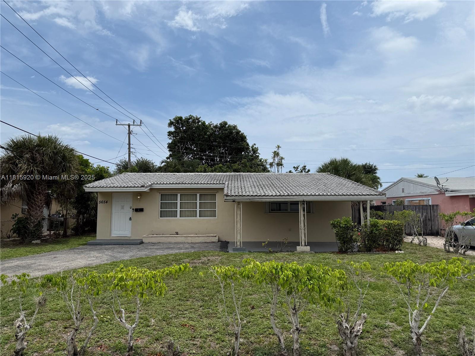 5654 5th Ave, Oakland Park, Florida 33334