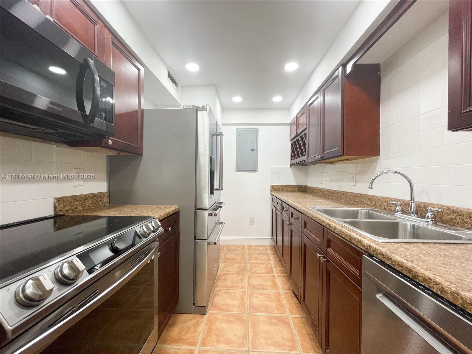 Property photo # 5