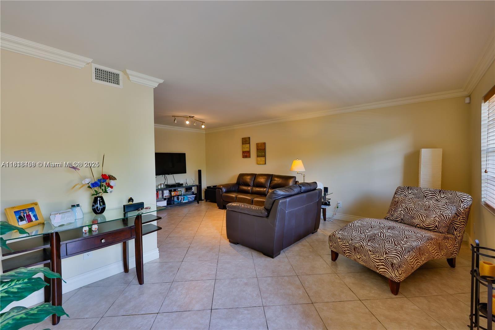 1325 Partridge Close, Pompano Beach, Florida image 2