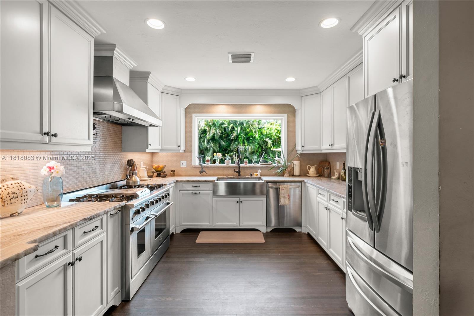 4240 SW 9th St, Plantation, Florida image 2